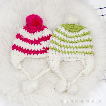 かぎ針編みの冬の聴覚帽子
